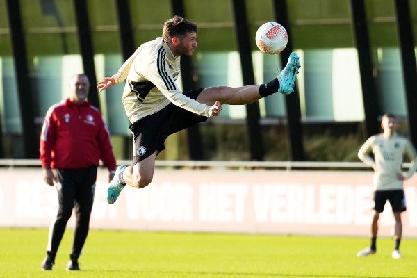 Santiago Giménez con Feyenoord 