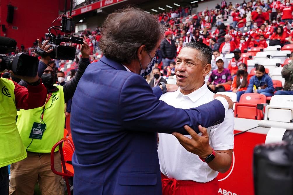 Guillermo Almada ya le tomó la medida a Ignacio Ambriz