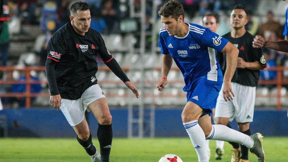 Christian y Santi Giménez en acción