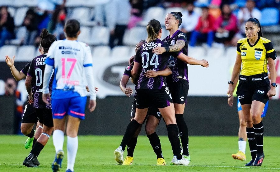 Mónica Alvarado en celebración por su gol