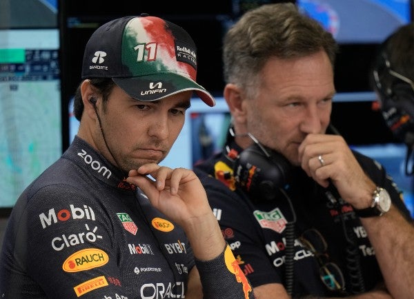 Sergio Pérez y Christian Horner en el GP de México