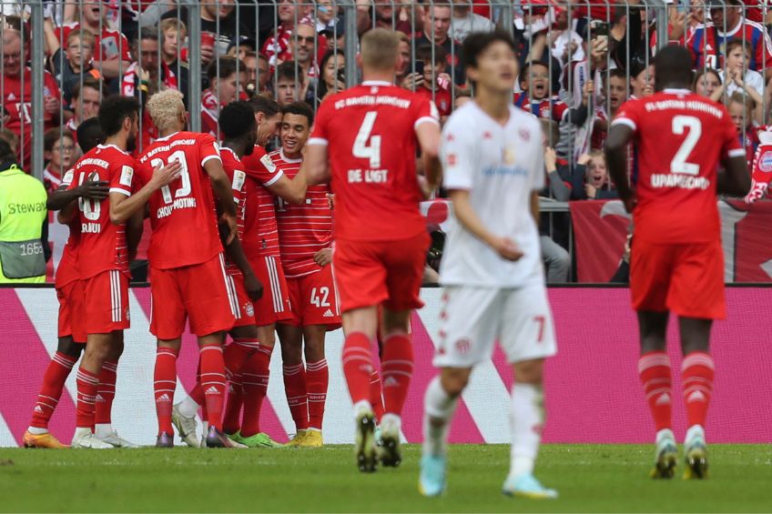 Jugadores del Bayern festejando un gol