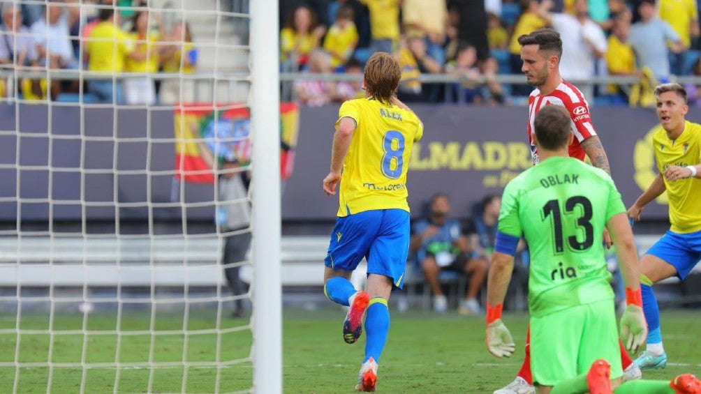 Atlético de Madrid: Cayó de último minuto ante Cádiz y se rezaga en la lucha por el liderato