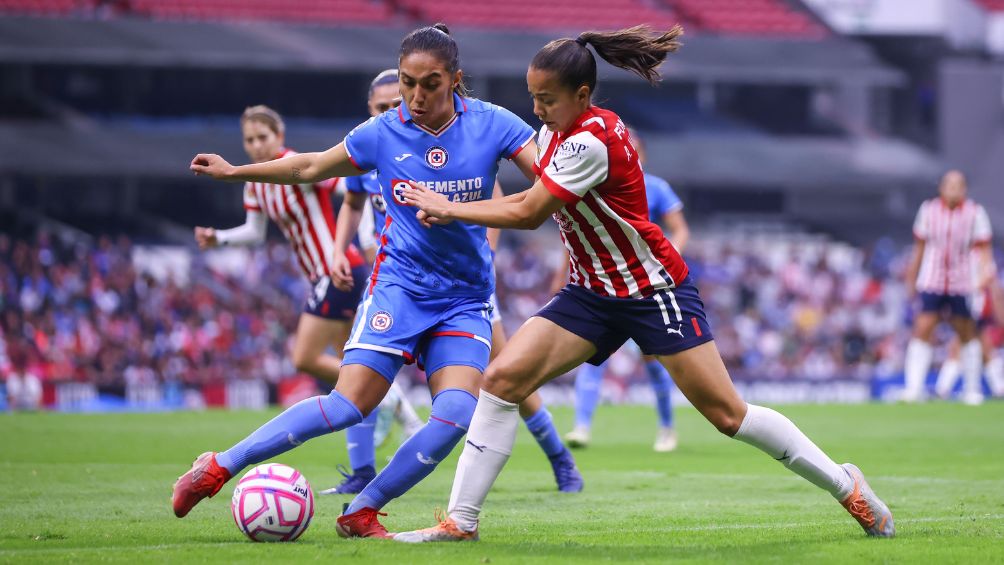 Chivas Femenil en el partido frente a Cruz Azul Femenil