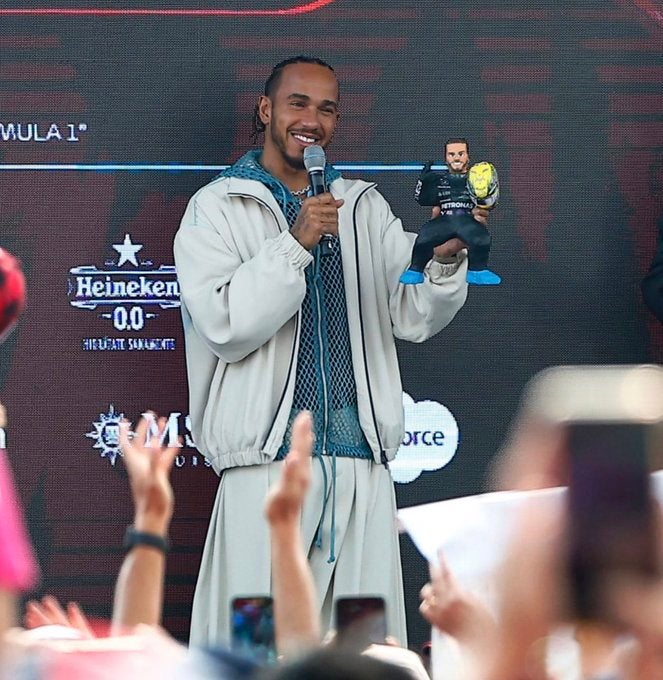 Hamilton en la presentación de pilotos