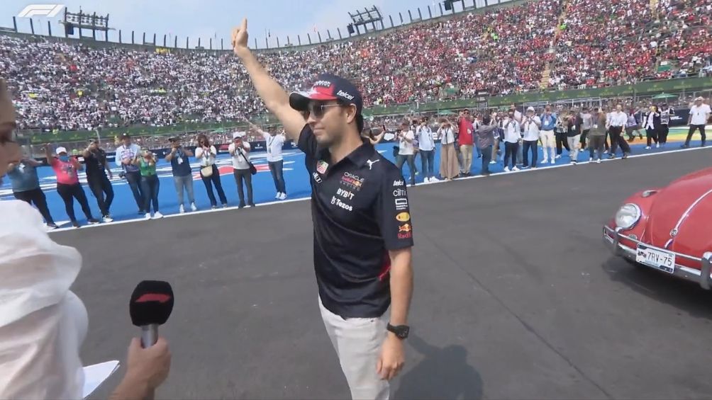 Checo ovacionado en el Foro Sol