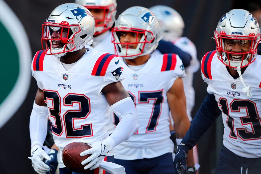 Devin McCourty durante un partido de los Patriots