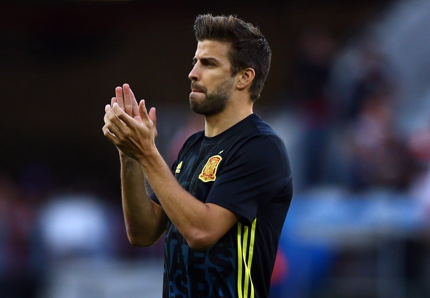 Piqué en un partido de España