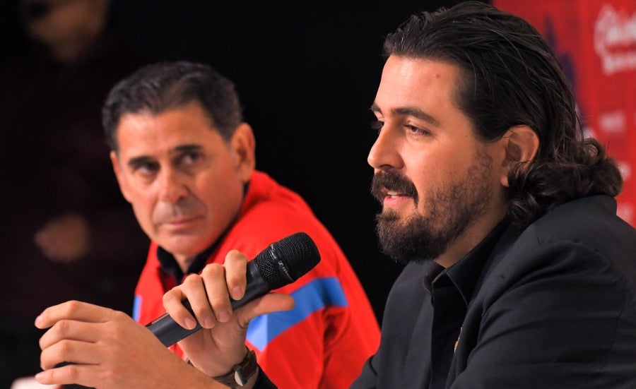 Fernando Hierro y Amaury Vergara en conferencia