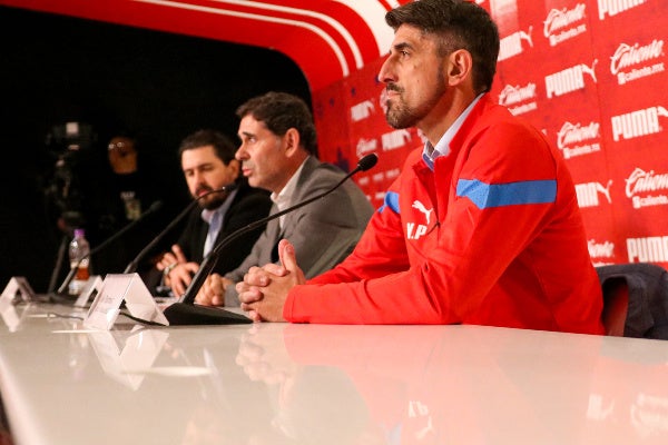 Vergara, Hierro y Paunovic en conferencia 