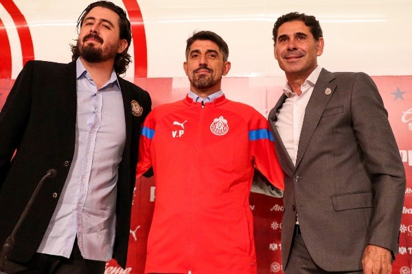 'Pauno' junto a Fernando Hierro y Amaury Vergara 