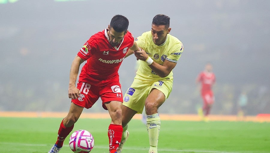 EL uruguayo en juego ante Toluca