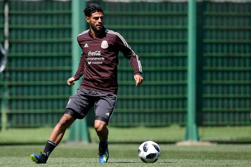 Carlos Vela entrenando con la Selección Mexicana