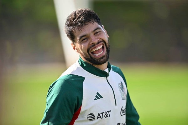 Néstor Araujo con la Selección Mexicana