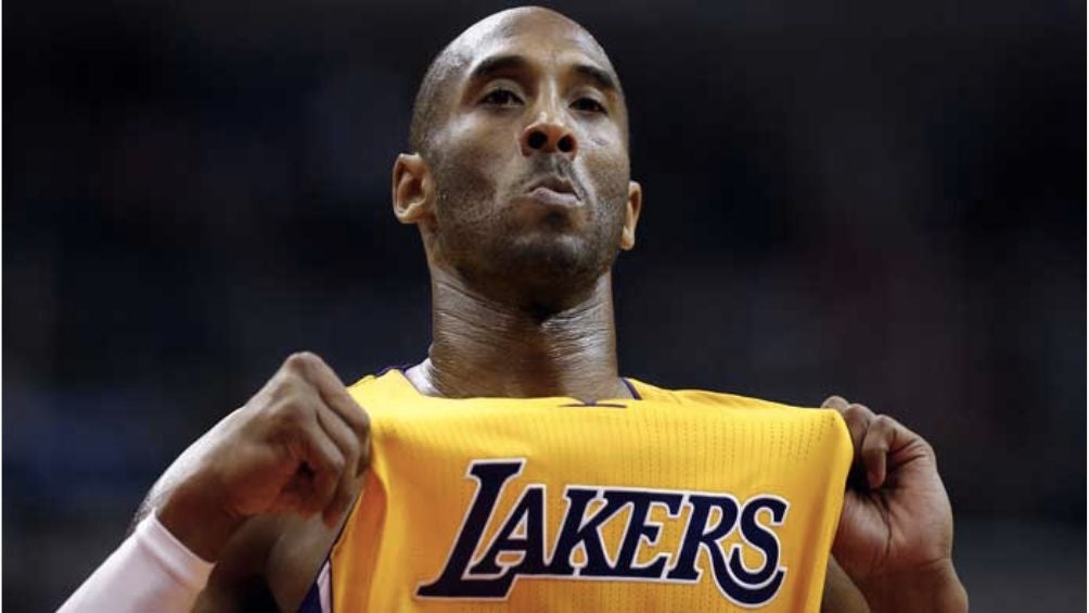 Kobe jugando para Los Ángeles Lakers