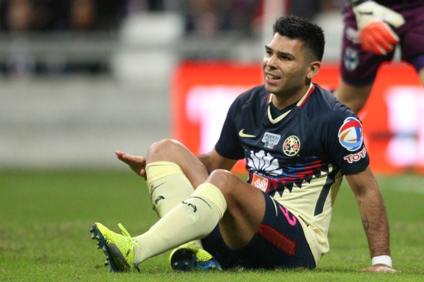 Silvio Romero durante un partido del América