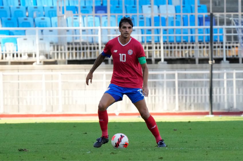 Bryan Ruiz durante un partido de Costa Rica