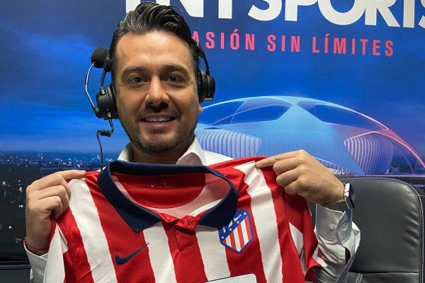 Omar Zerón con TNT Sports