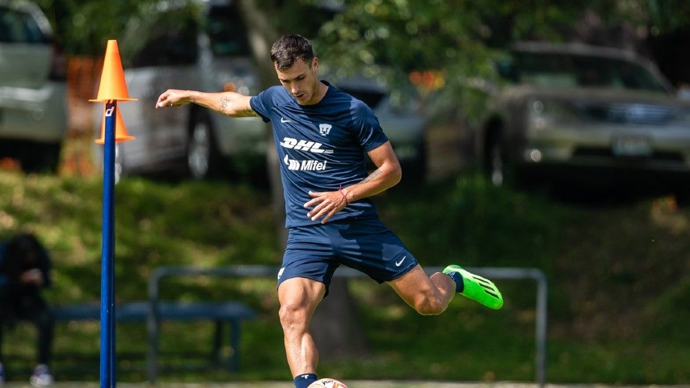 Dinenno en su regreso a los entrenamientos