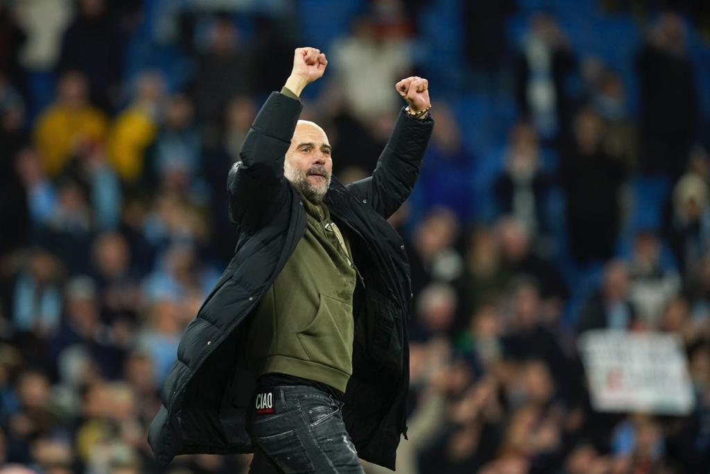 Pep celebra el triunfo eufórico 