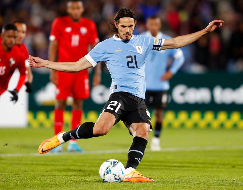 Cavani podría perderse Qatar 2022