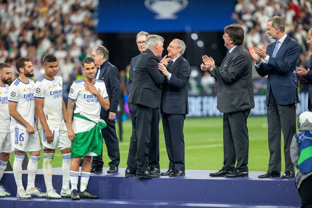 Florentino Pérez celebra el título de Champions League