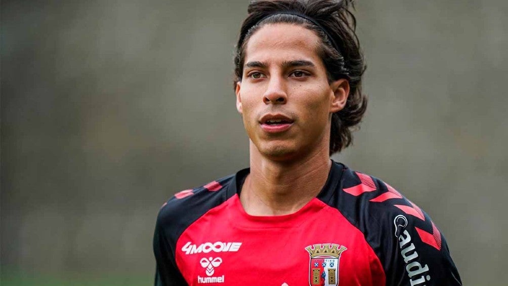 Diego Lainez con el Braga