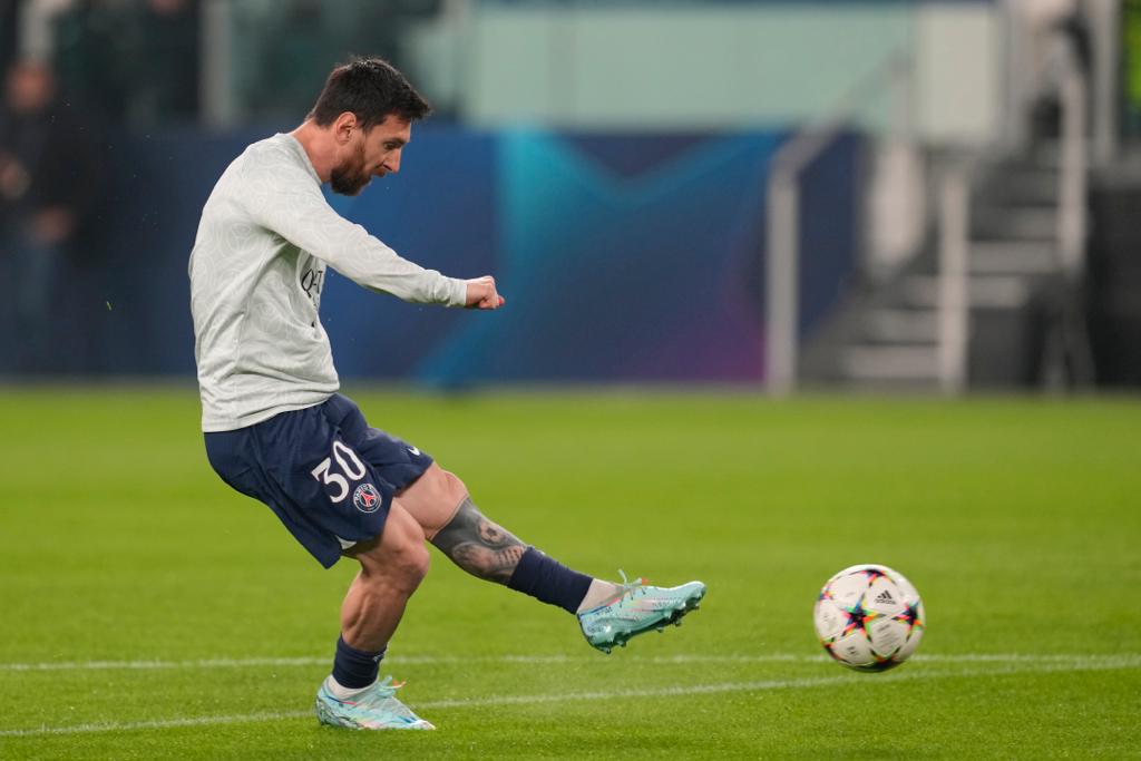 Messi entrenando con el PSG