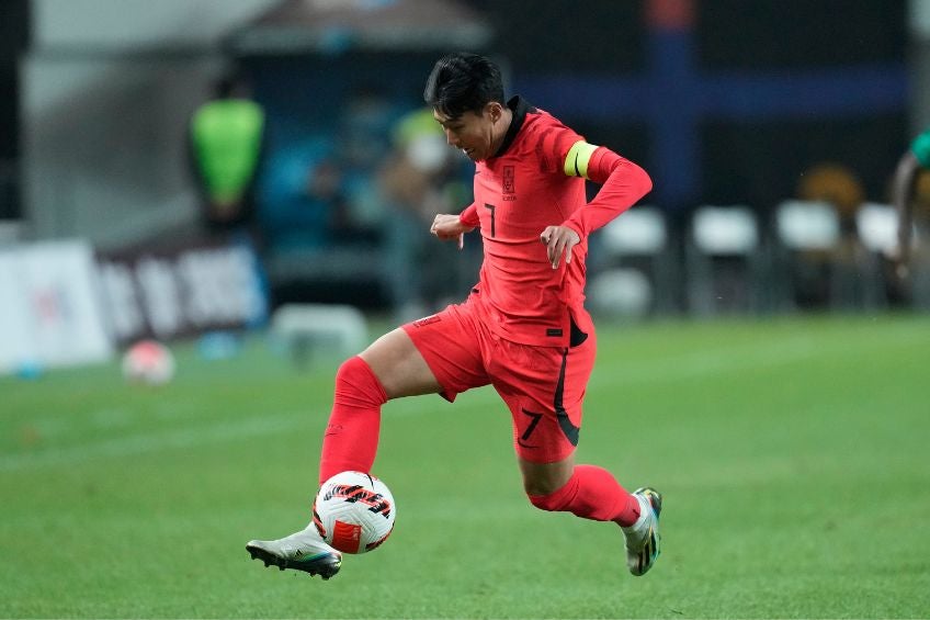 Heung Min Son durante un partido de Corea del Sur