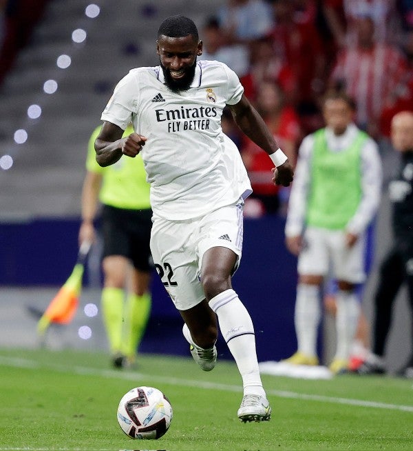 Antonio Rüdiger en acción con el Real Madrid