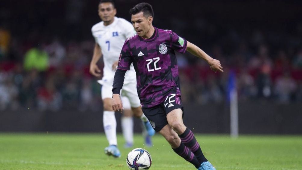 Lozano jugando con el Tri