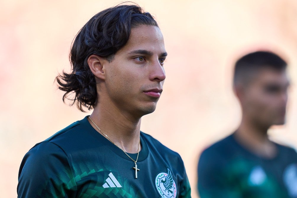 Diego Lainez no estará en Qatar 2022