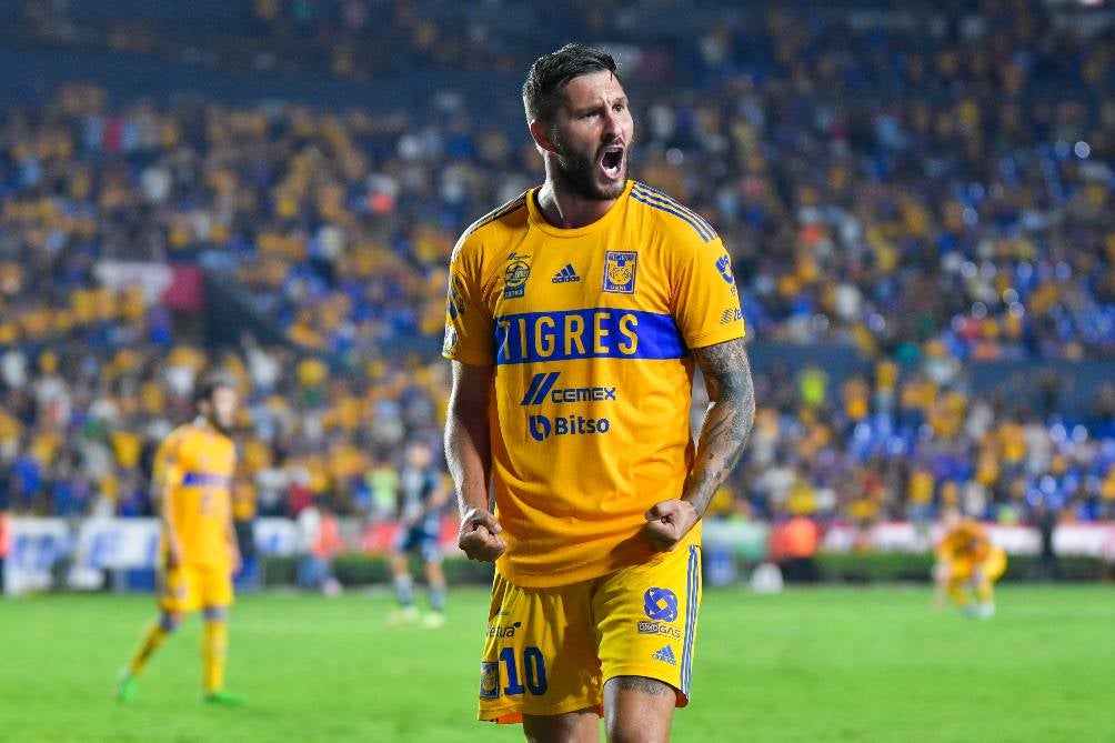 André-Pierre Gignac celebra un gol