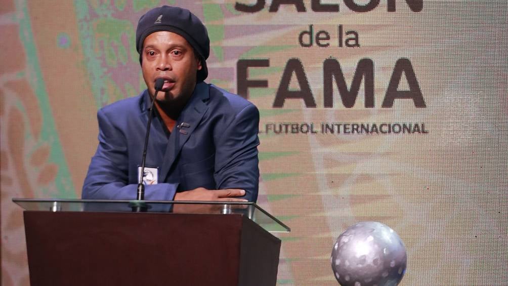 Ronaldinho 'le dio su bendición' a Brasil para Qatar 2022