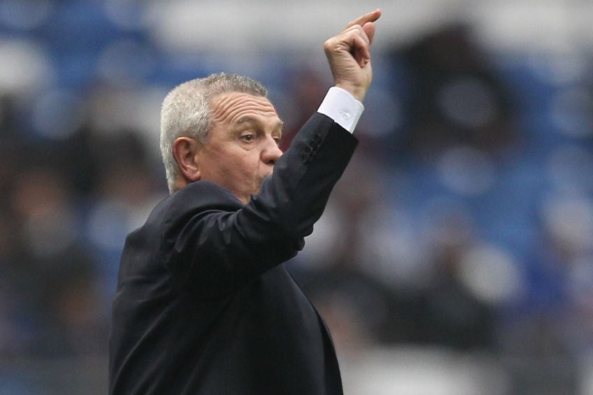 Javier Aguirre dirigiendo a Rayados