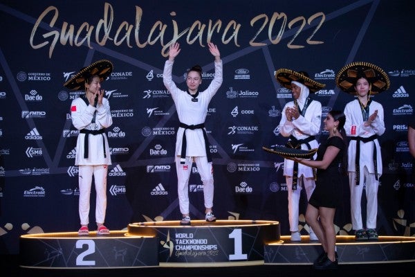 Daniela Souza celebra el Oro para México en taekwondo