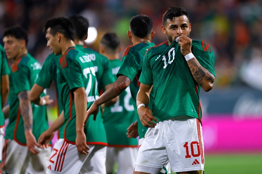 Tricolor en celebración de gol