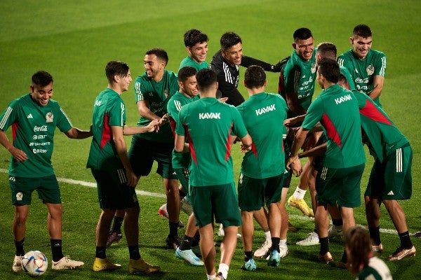 Selección Mexicana durante entrenamiento en Doha, Qatar