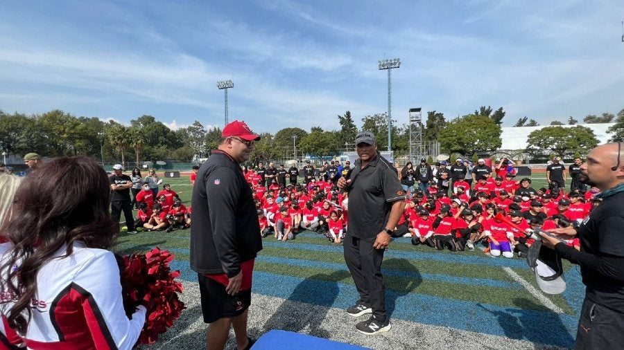 Charla entre entrenadores y niños