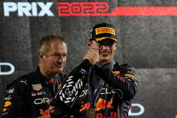 Max Verstappen con Red Bull en Abu Dabi