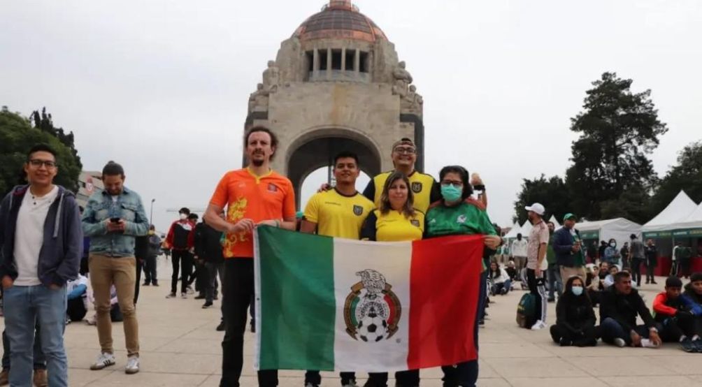 Fan Fest en el Monumentos a la Revolución