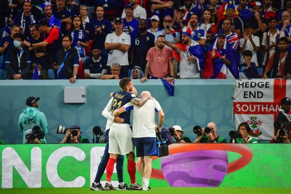 Lucas Hernandez salió lesionado del Francia vs Australia 