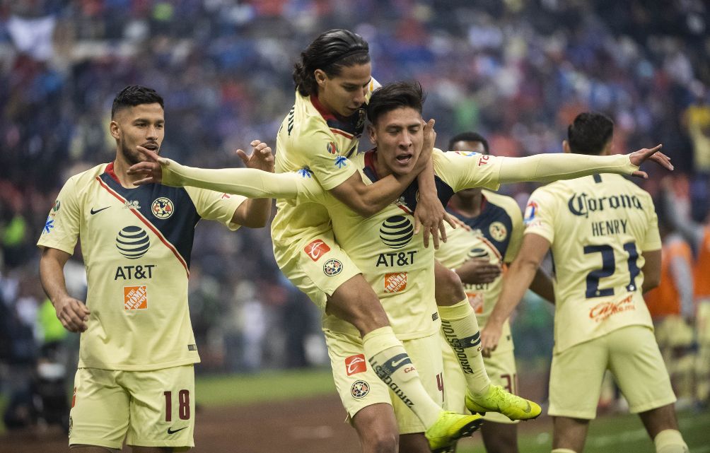 La Volpe debutó a Edson Álvarez y Diego Lainez