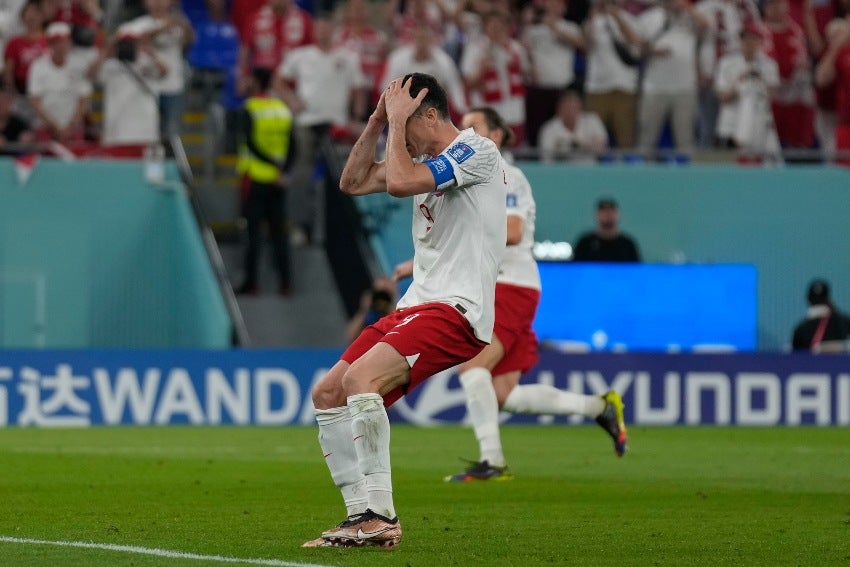 Lewandowski tras fallar su penalti vs México