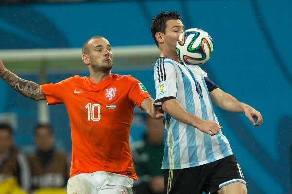 Sneijder contra Messi 