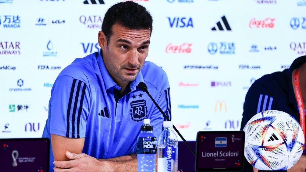 Lionel Scaloni en conferencia de prensa