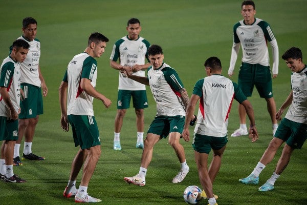 Selección Mexicana durante entrenamiento en Qatar 2022