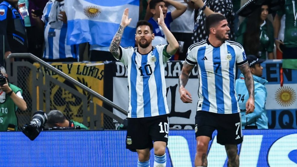 Messi celebra su gol ante México