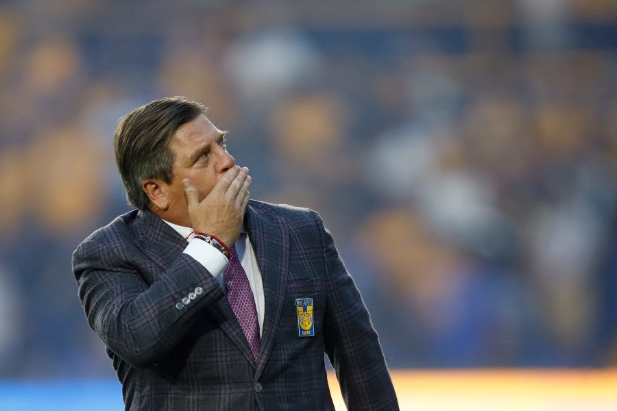 Miguel Herrera en partido con Tigres