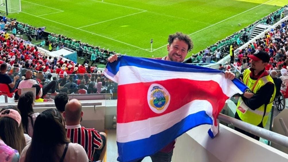  Luisito Comunica apoyó a Costa Rica ante Japón